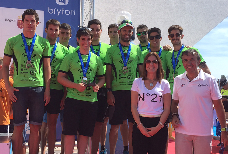 Doble ascenso para el Saltoki Trikideak